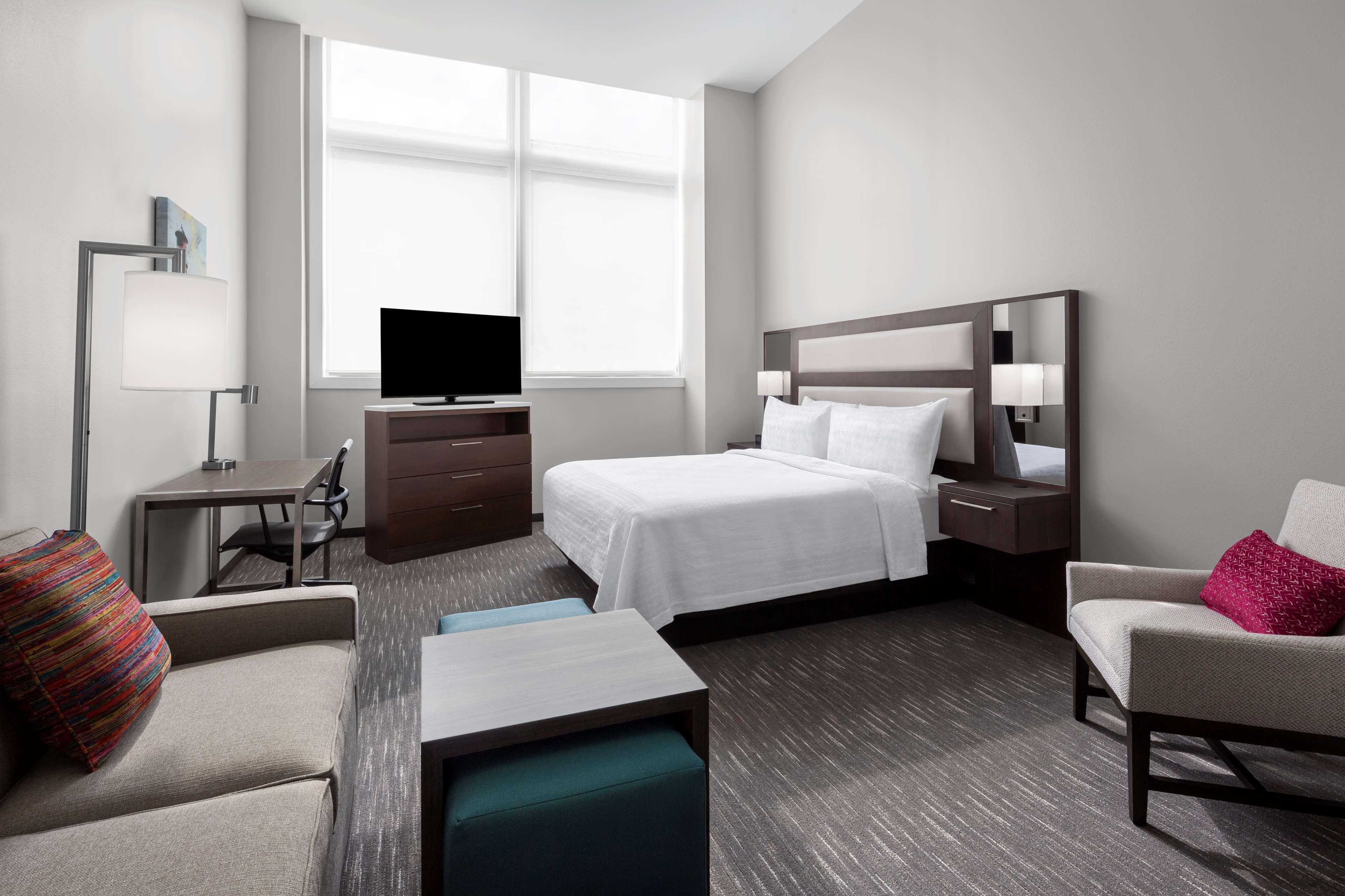 โฮมวูด สวีท บาย ฮิลตัน แนชวิลล์ ดาวน์ทาวน์ Hotel ภายนอก รูปภาพ