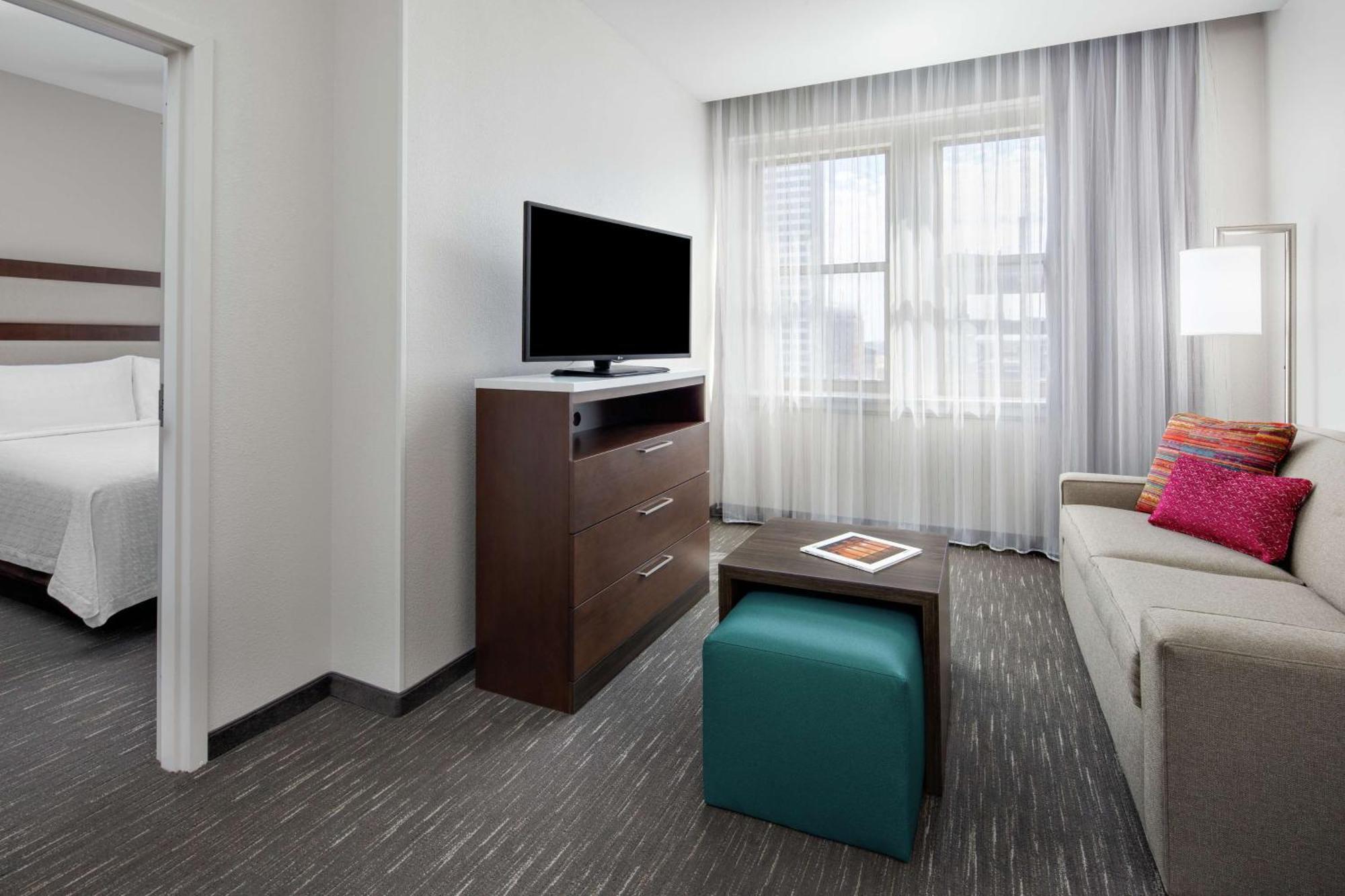 โฮมวูด สวีท บาย ฮิลตัน แนชวิลล์ ดาวน์ทาวน์ Hotel ภายนอก รูปภาพ