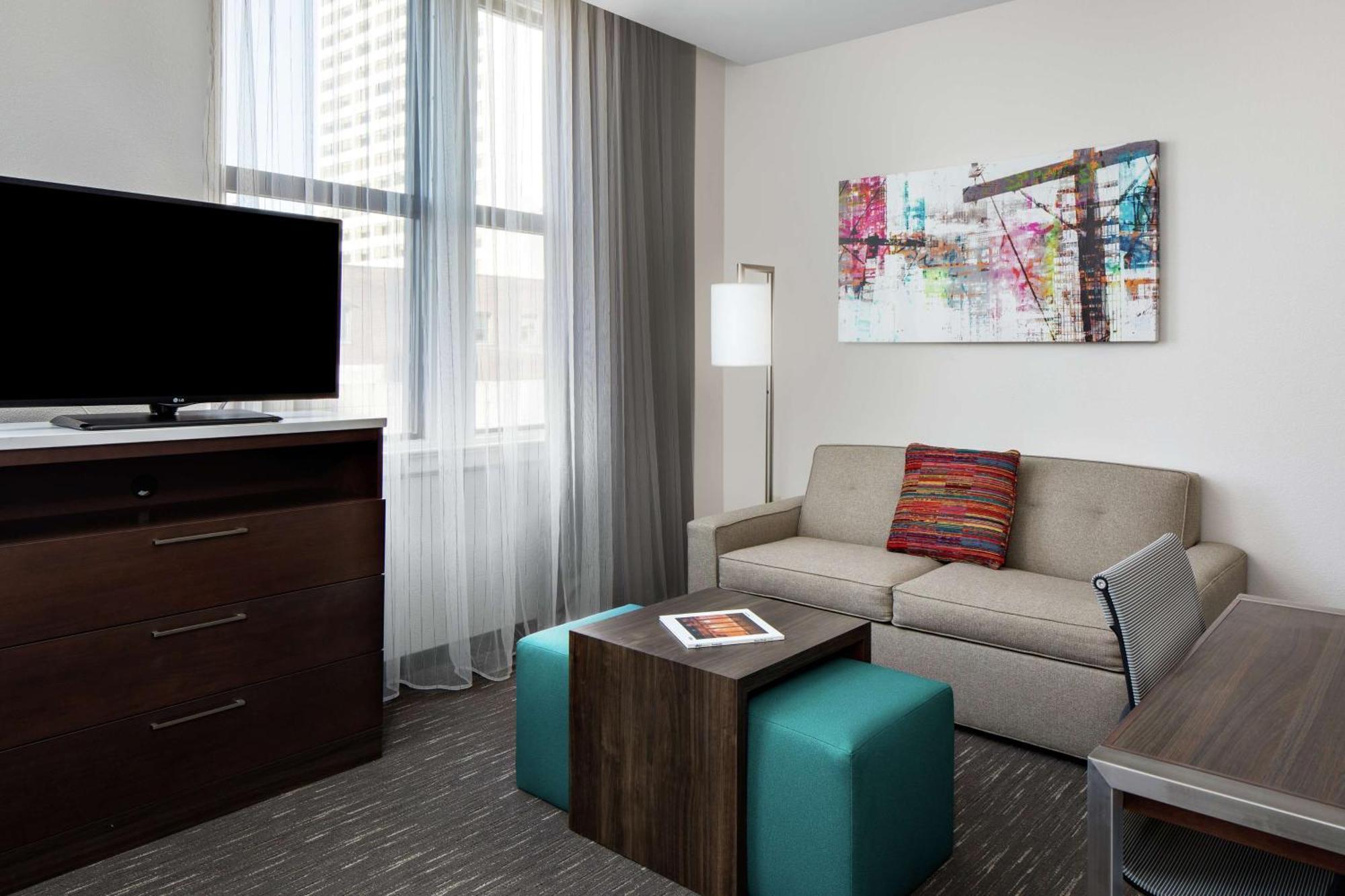 โฮมวูด สวีท บาย ฮิลตัน แนชวิลล์ ดาวน์ทาวน์ Hotel ภายนอก รูปภาพ