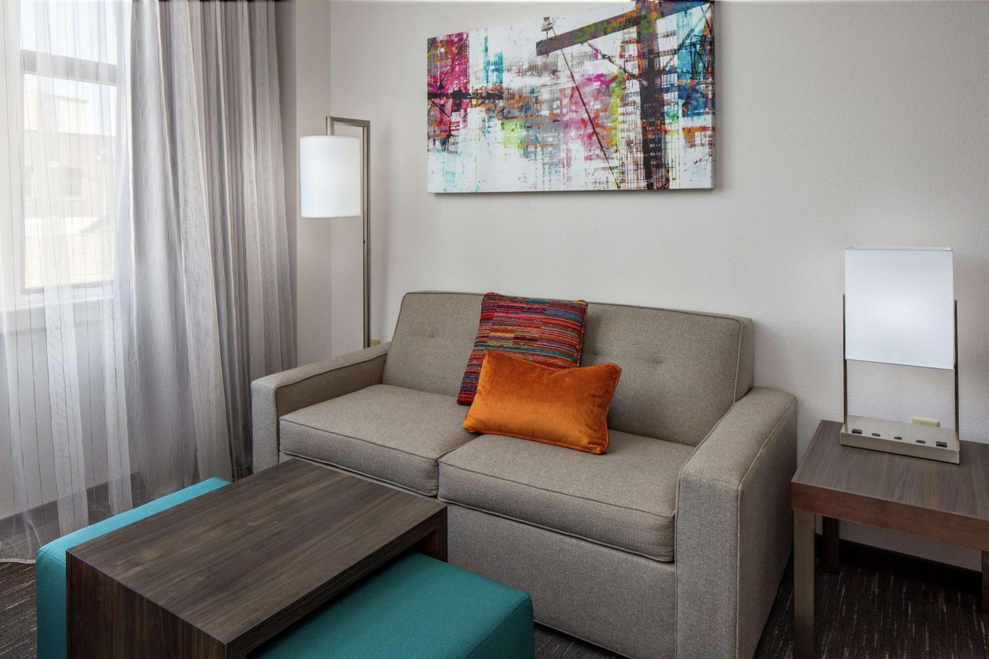 โฮมวูด สวีท บาย ฮิลตัน แนชวิลล์ ดาวน์ทาวน์ Hotel ภายนอก รูปภาพ