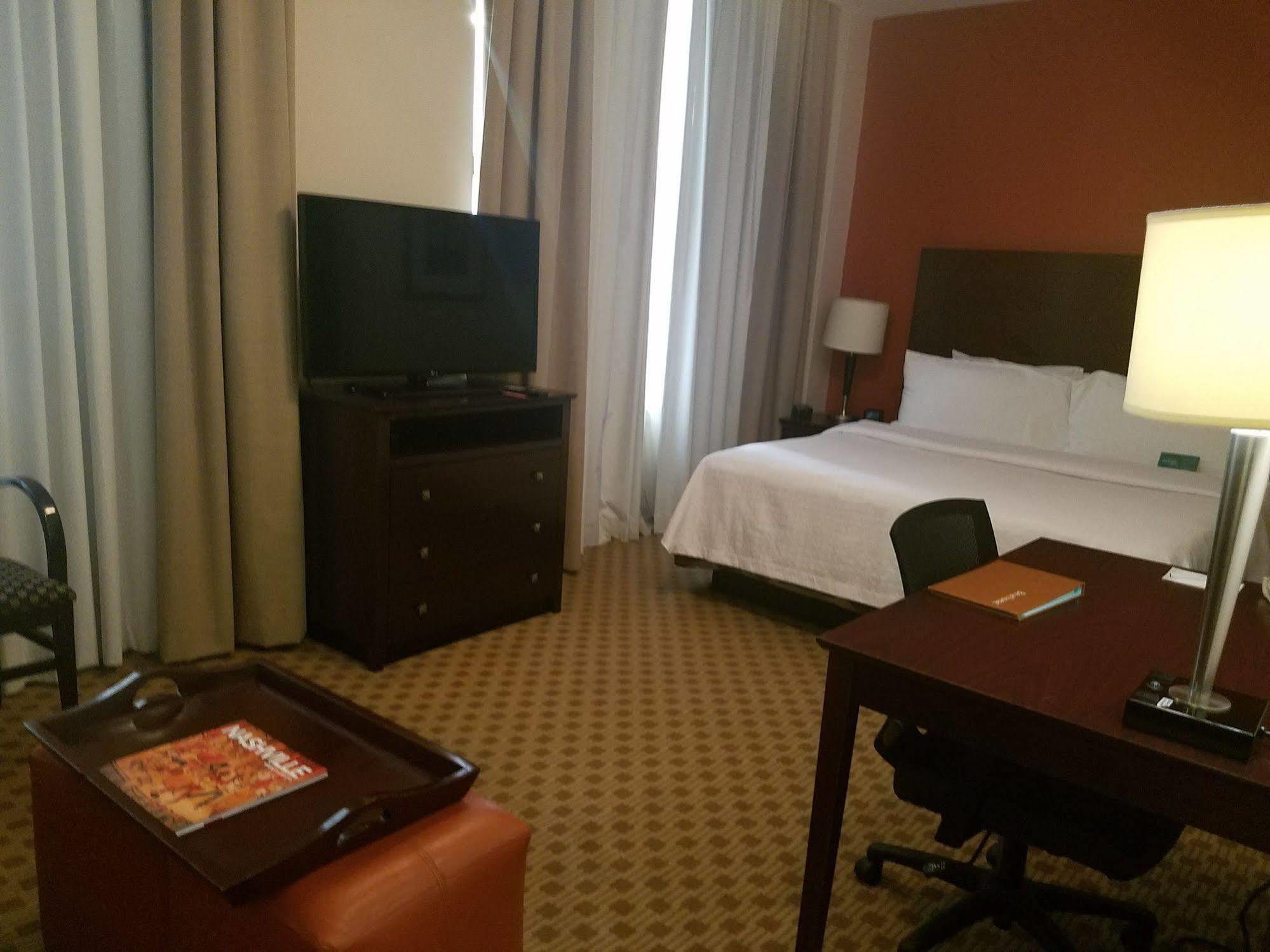 โฮมวูด สวีท บาย ฮิลตัน แนชวิลล์ ดาวน์ทาวน์ Hotel ภายนอก รูปภาพ